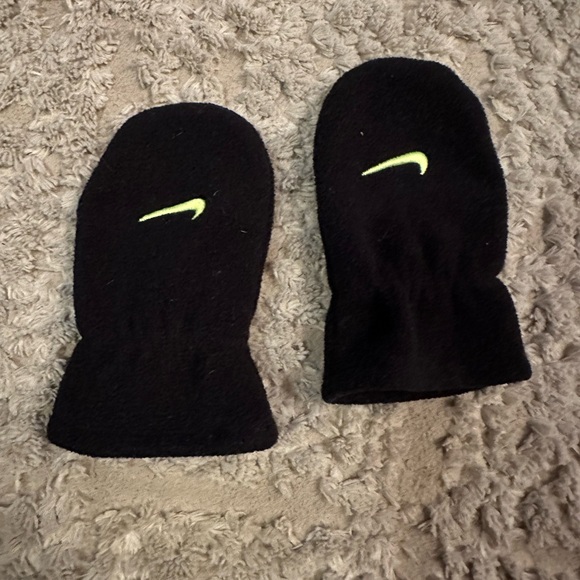 Nike Other - Nike Infant mittens